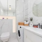 Fredry 6 Premium Lagiewniki By Renters Prestige شقة